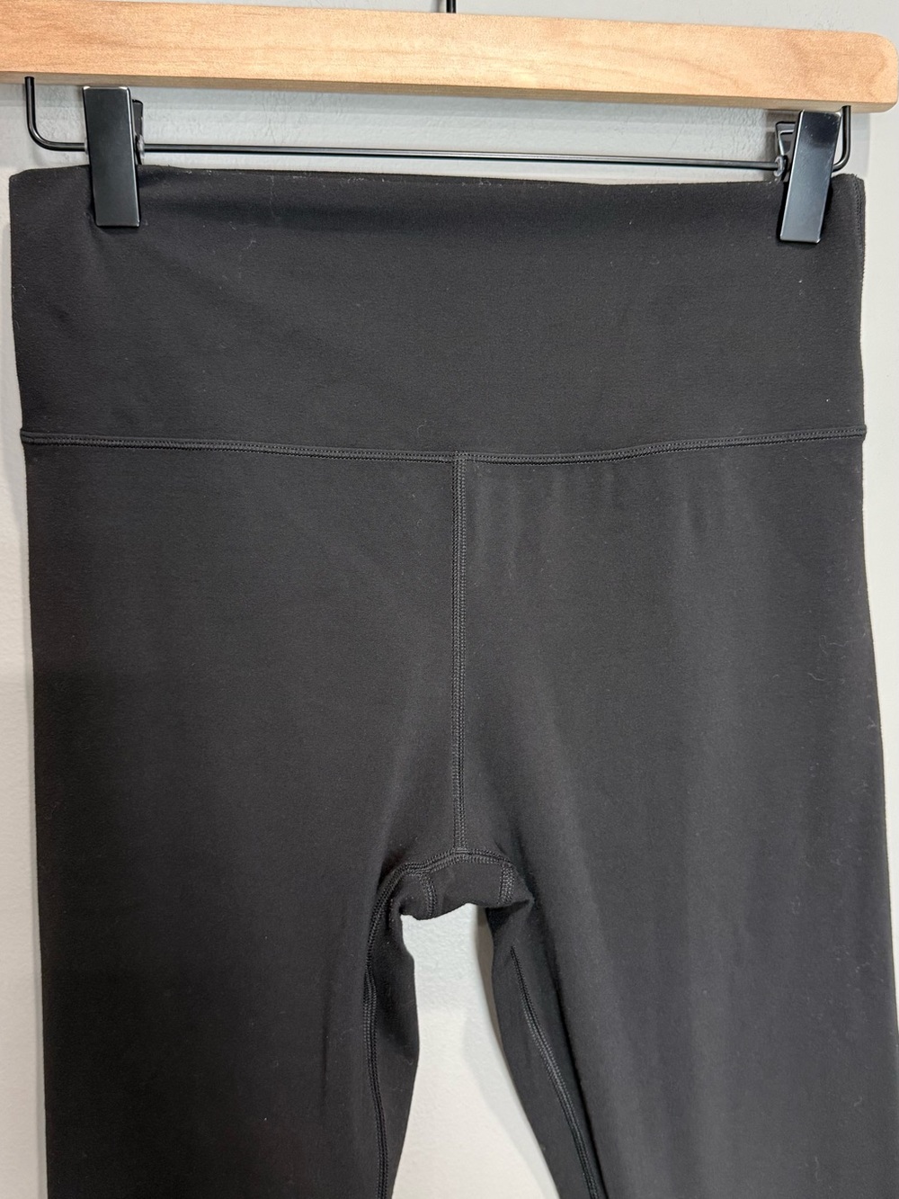 Vuori AllTheFeels Leggings Black Medium BlissBlend High Rise 7/8 - Picture 3 of 7